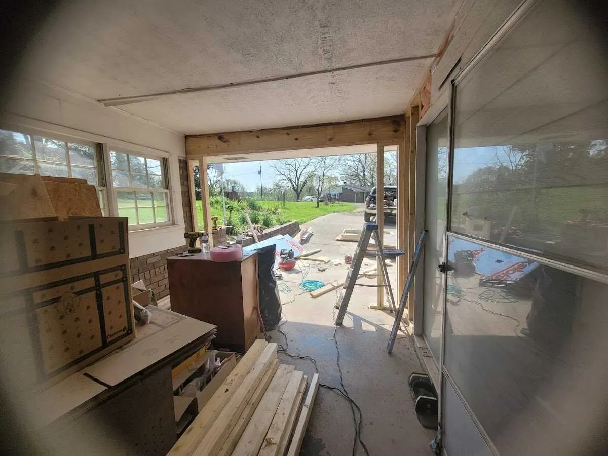 Air movers and dehumidifier for Water Mitigation Services in Cedar Rapids